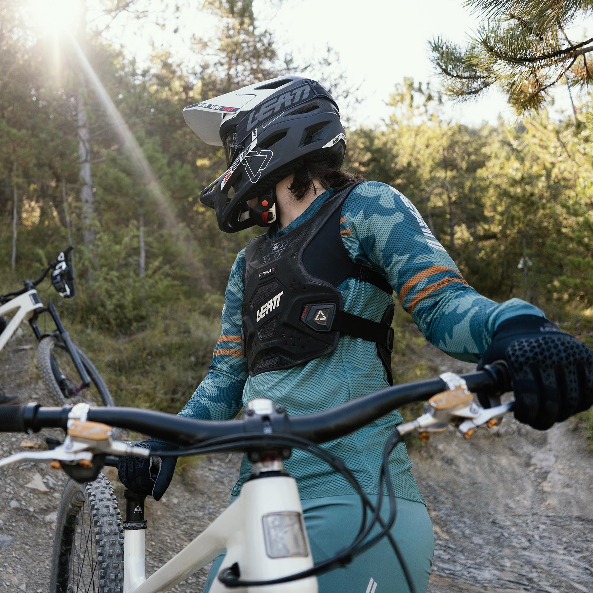 Camiseta MTB Gravity 4.0 Mujer V25