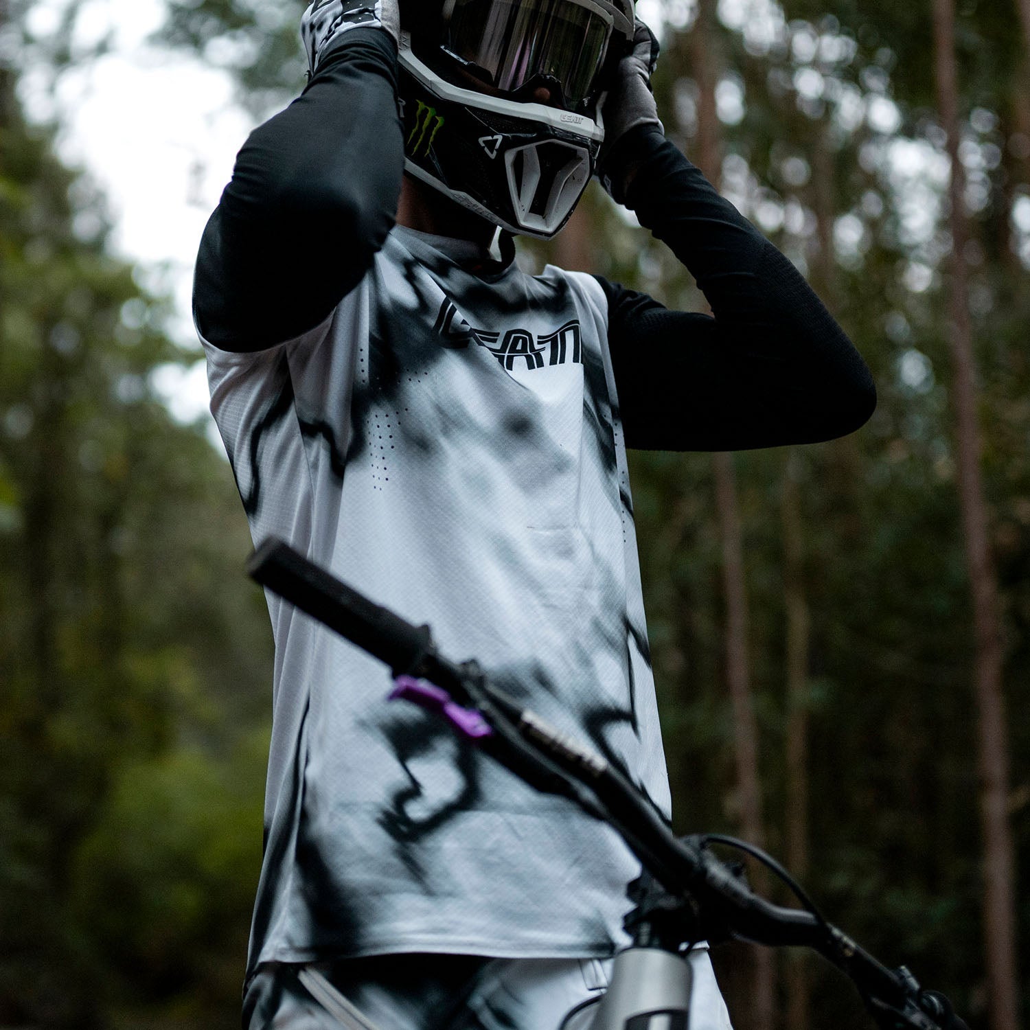 Camiseta MTB Gravity 8.0 V26