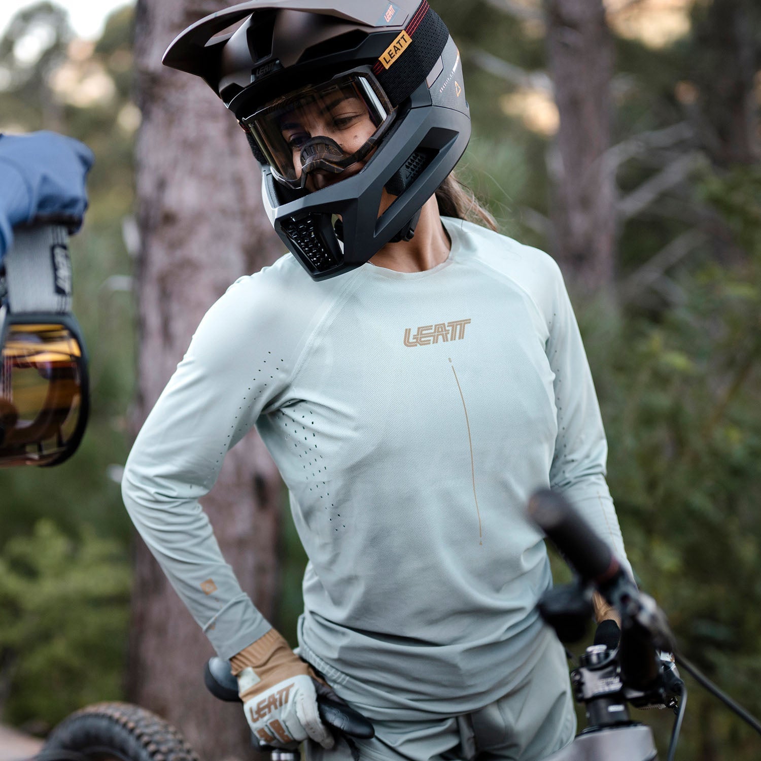 Camiseta MTB Gravity 5.0 Mujer V26