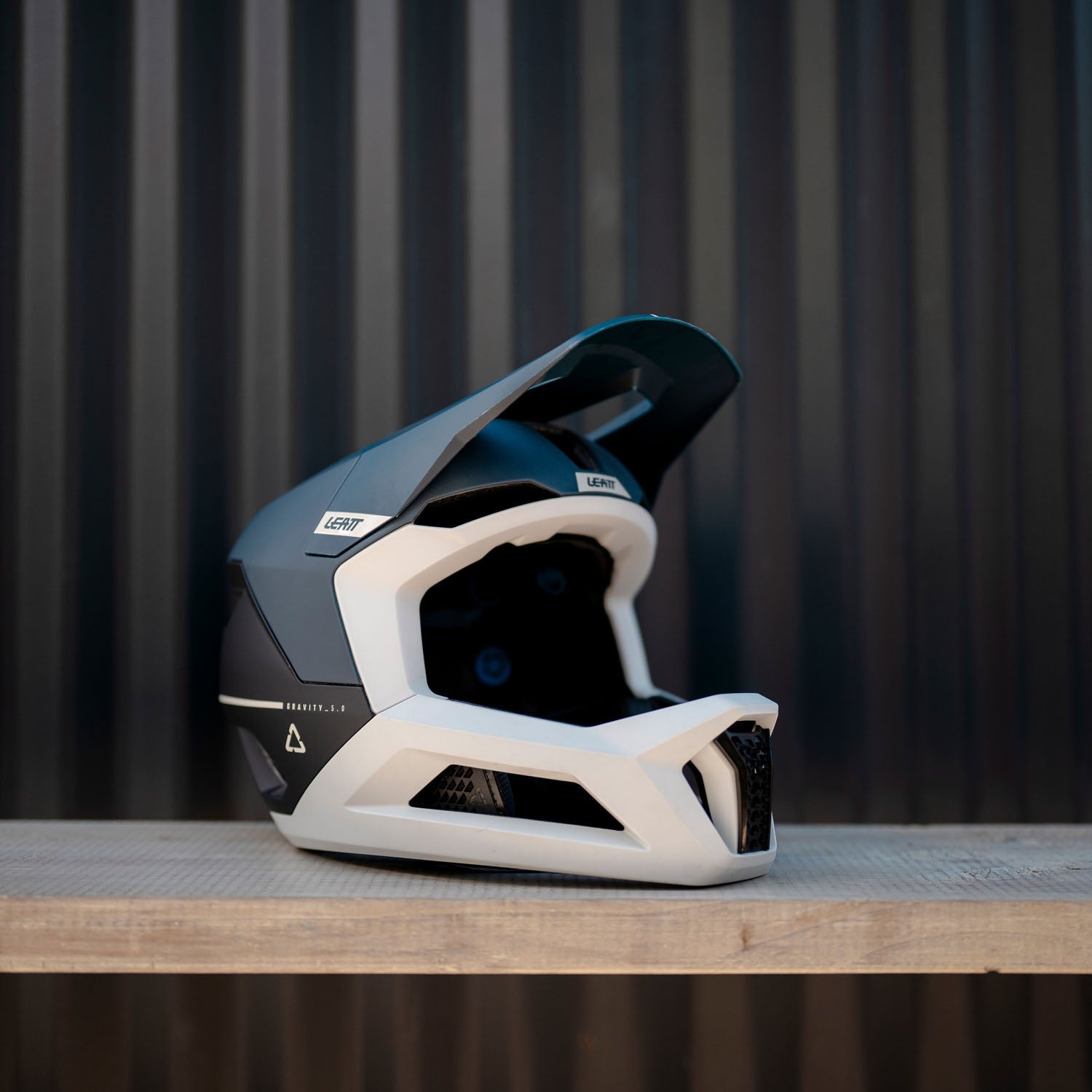 Casco MTB Gravity 5.0 V26