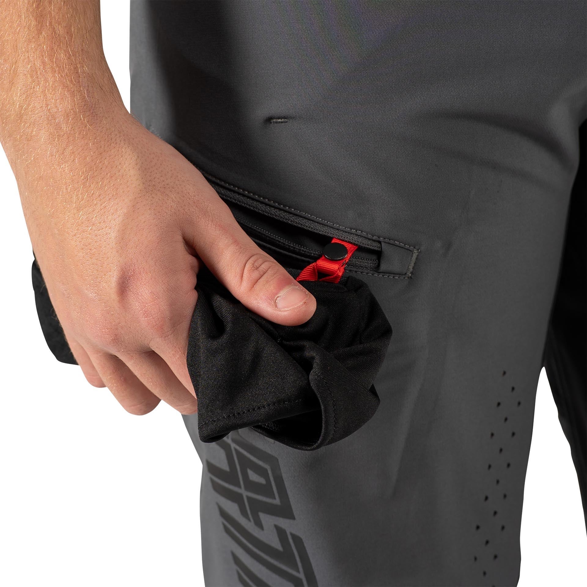 Pantalón MTB Gravity 4.0 Corto V25